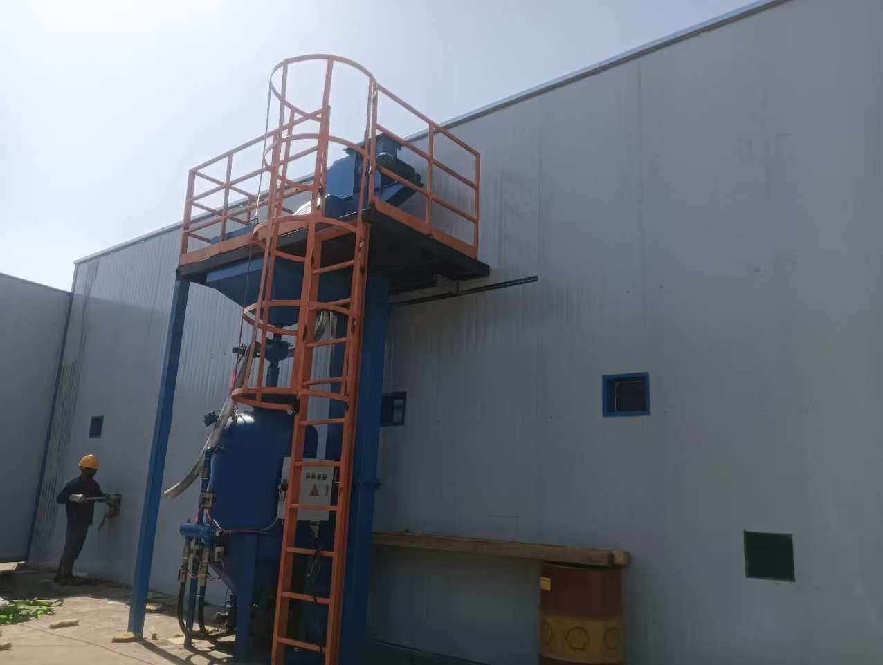 High-efficiency sandblasting room solutions have been implemented in the Middle East, and customers highly praise Qingdao Puhua Heavy Industry Machinery's installation services